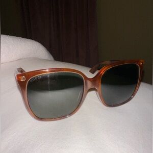 AUTHENTIC GUCCI SUNGLASSES 57mm Gradient Square sunglasses